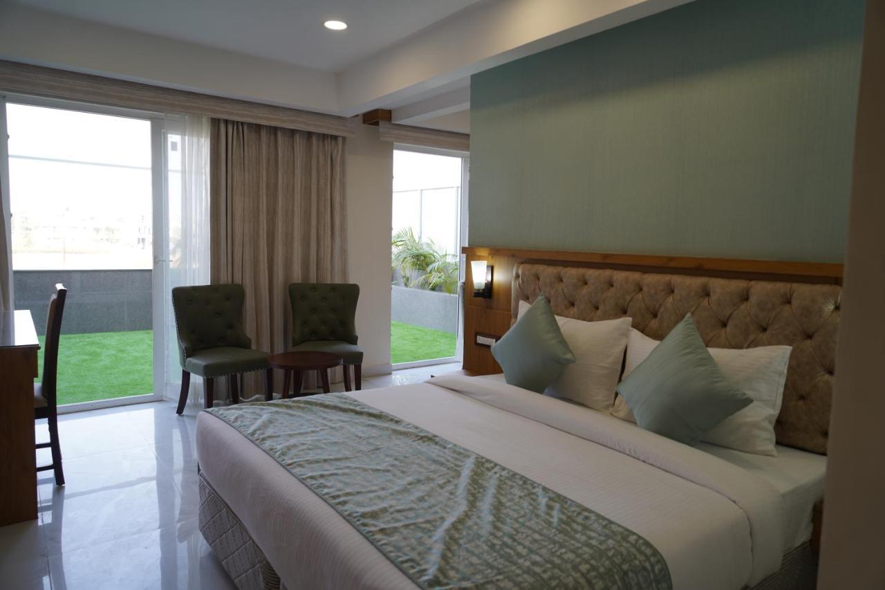 Hotel Shanti Sagar Kharar Kültér fotó