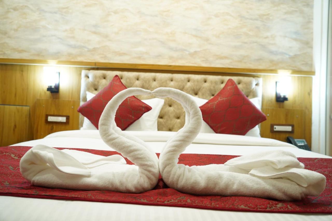 Hotel Shanti Sagar Kharar Kültér fotó