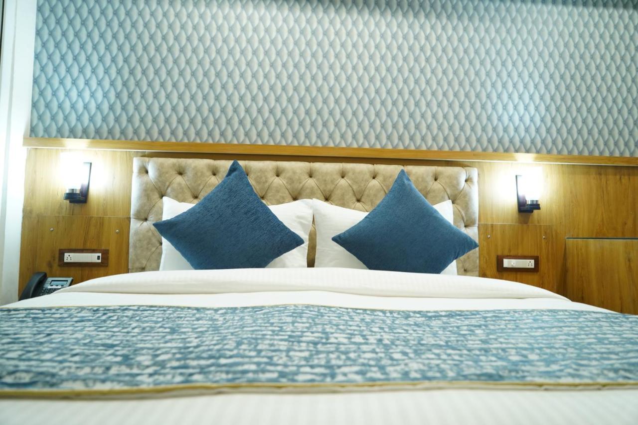 Hotel Shanti Sagar Kharar Kültér fotó