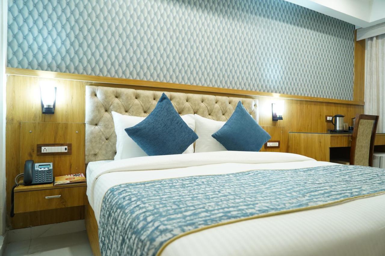 Hotel Shanti Sagar Kharar Kültér fotó