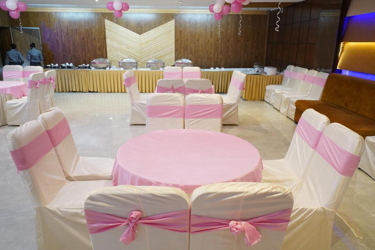 Hotel Shanti Sagar Kharar Kültér fotó