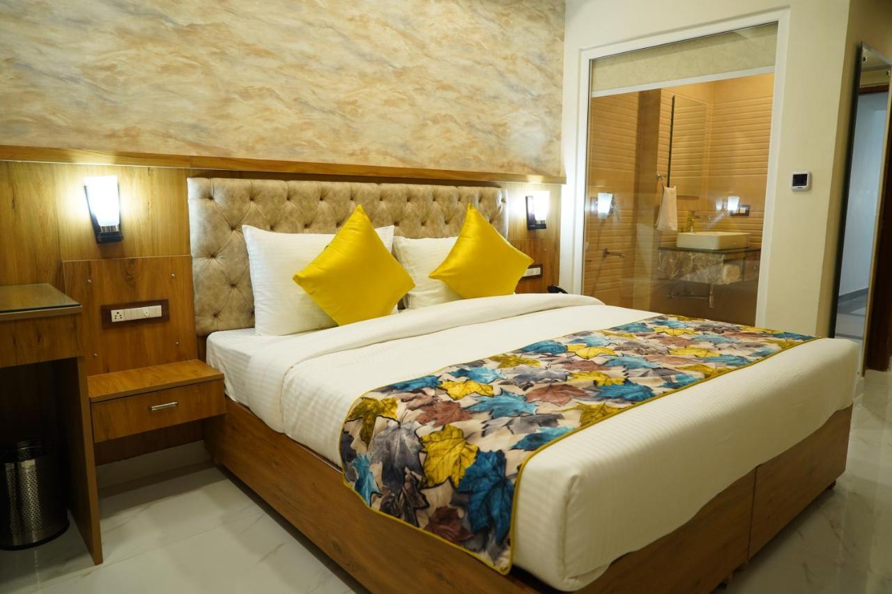 Hotel Shanti Sagar Kharar Kültér fotó