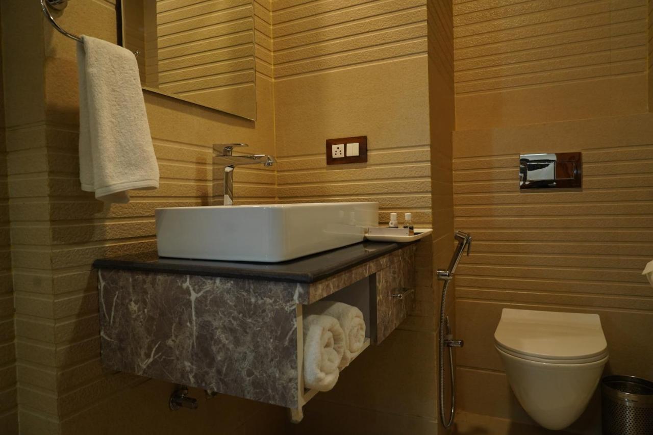 Hotel Shanti Sagar Kharar Kültér fotó